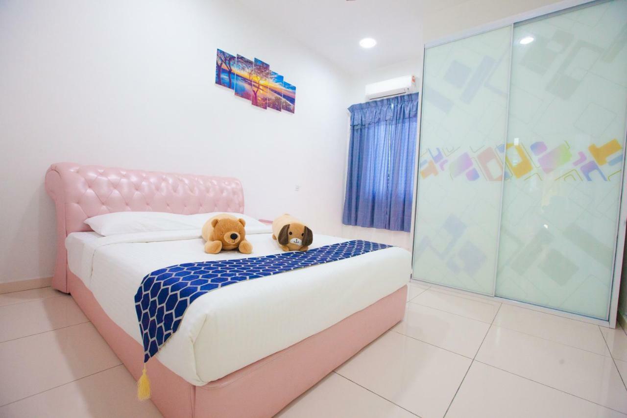The Only Sea View In Town Villa Kuah Exterior foto