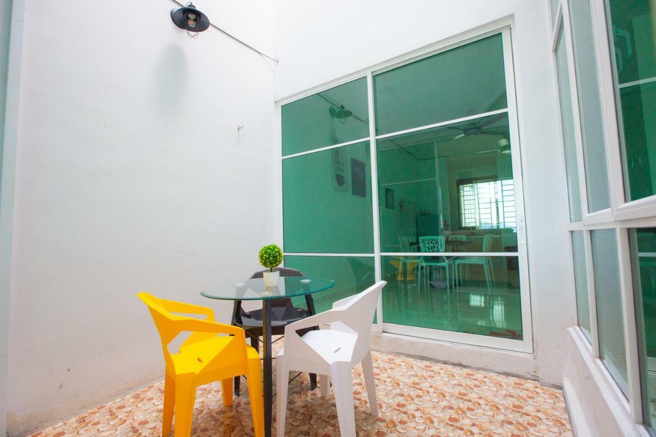 The Only Sea View In Town Villa Kuah Exterior foto