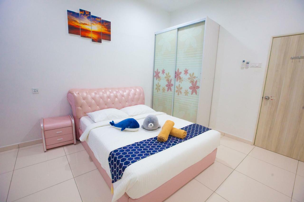 The Only Sea View In Town Villa Kuah Exterior foto