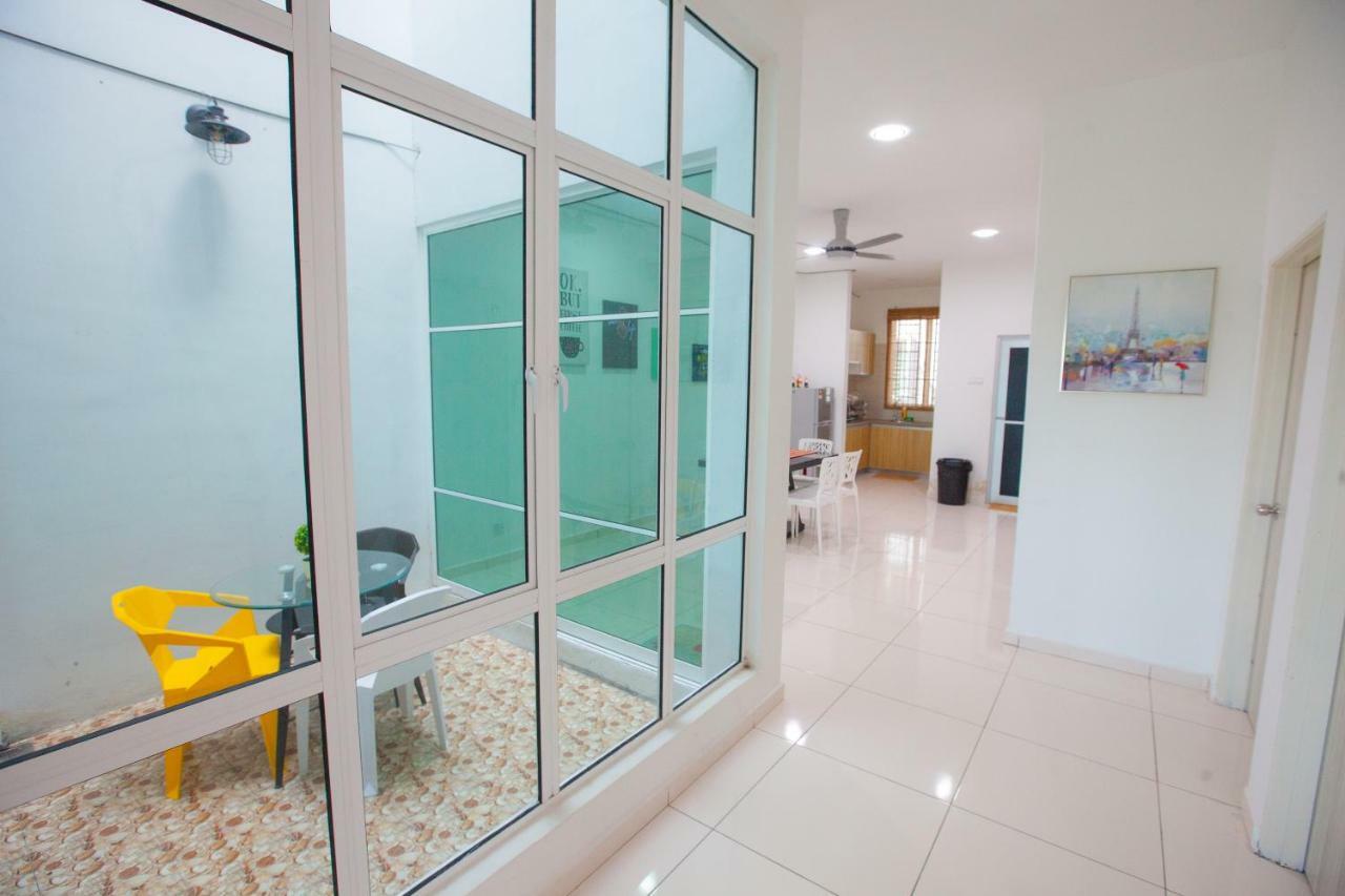 The Only Sea View In Town Villa Kuah Exterior foto